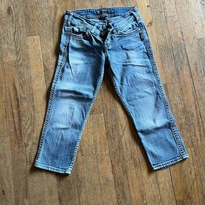 Capri- Silver’s excellent condition